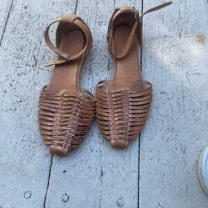 Seychelles size 6 ankle strap sandal